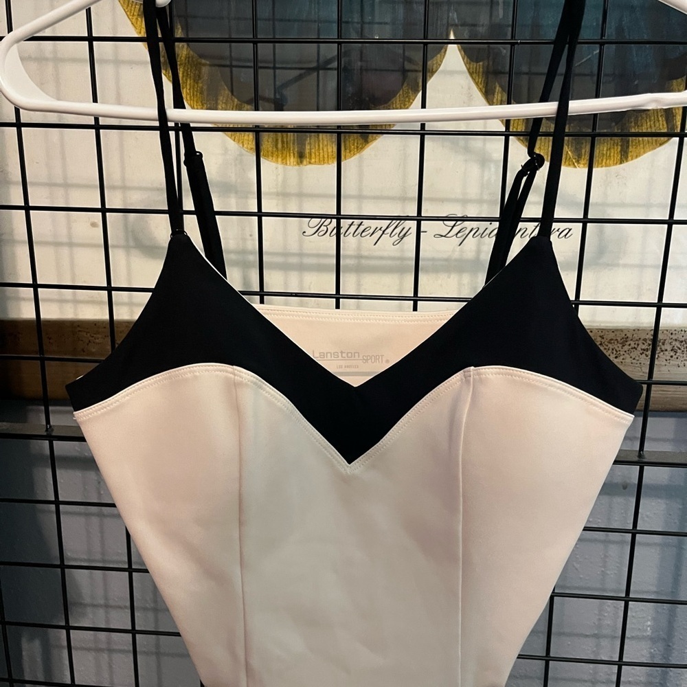Lanston Sport Black and Cream Women's Top